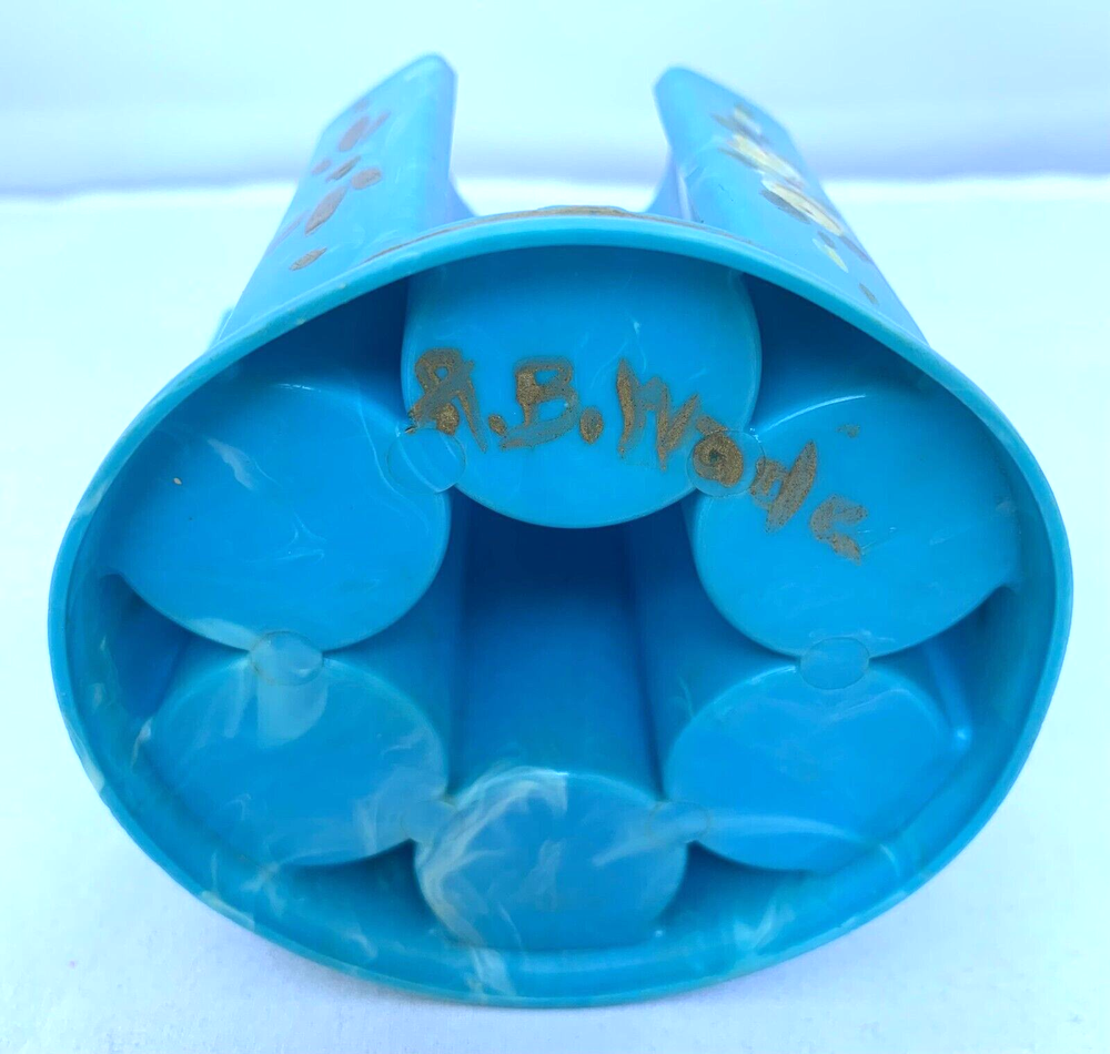 VINTAGE ROUND PLASTIC THREAD SPOOL BOBBIN HOLDER