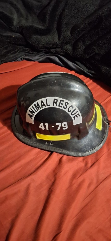 Vintage Cairnes  Model 770 firehelmet