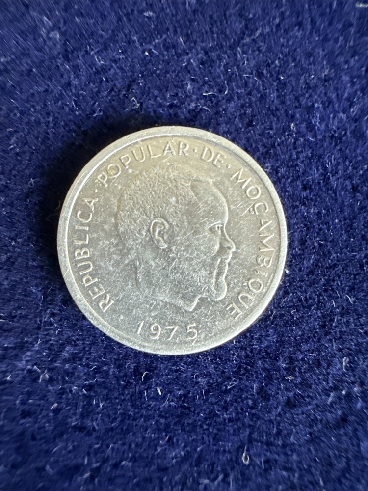 Mozambique Centimo 1975 Uncirculated