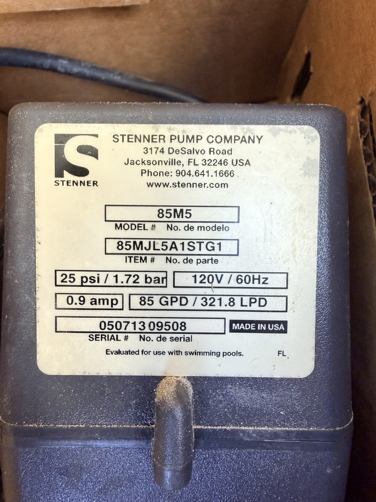 STENNER 85M3 PRESSURE PUMP 25 PSI