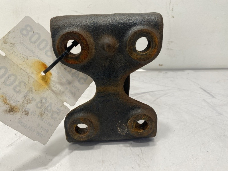 Freightliner MT55 Engine Mount 0126490000 (548-13008)