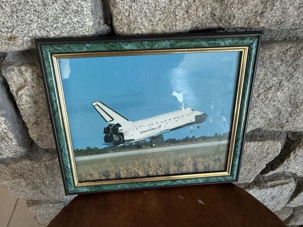 NASA Space Shuttle, SPACE, Astronaut Challenger Items