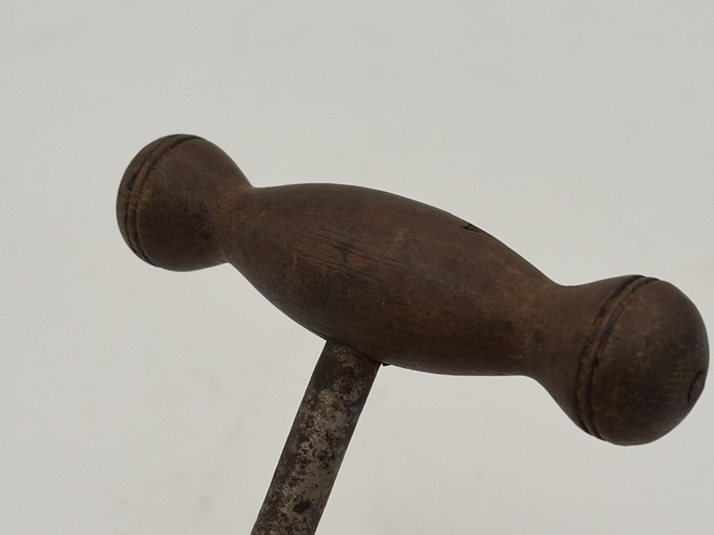 Vintage Wood Corkscrew 4.5”
