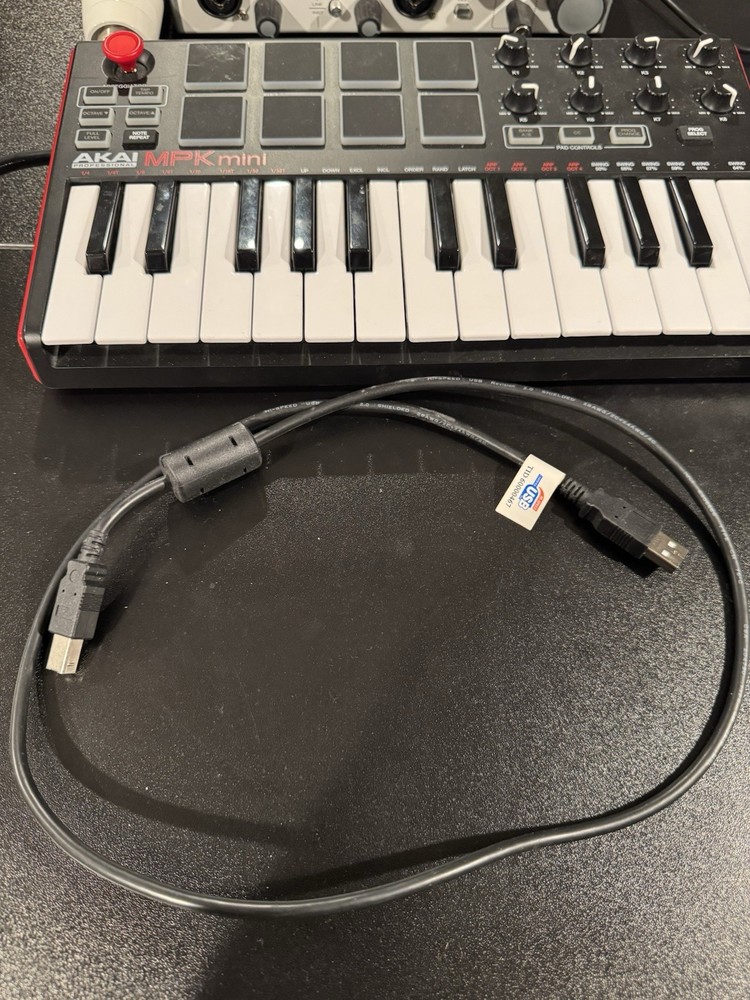 Also MPK Mini Midi Controller - Working