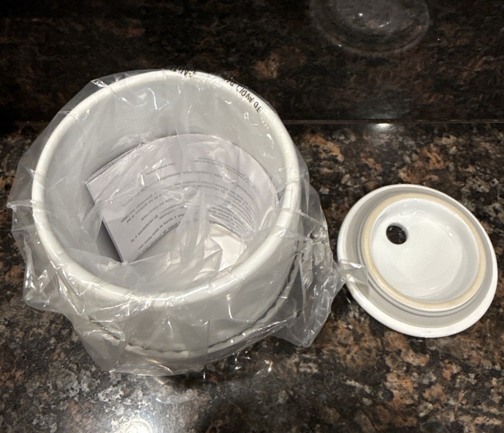 Pampered Chef Egg Cooker Microwave Ceramic Egg Cooker #1529