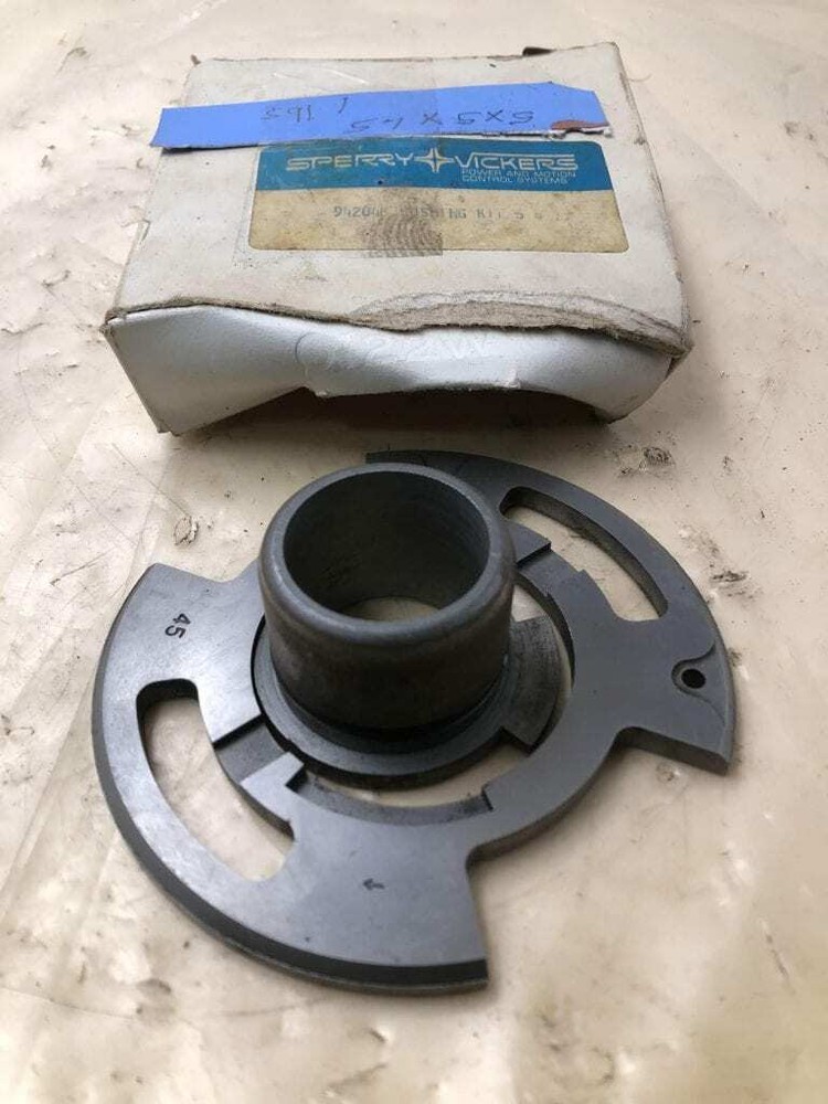 Sperry Vickers 942048 Bushing Kit -NIB