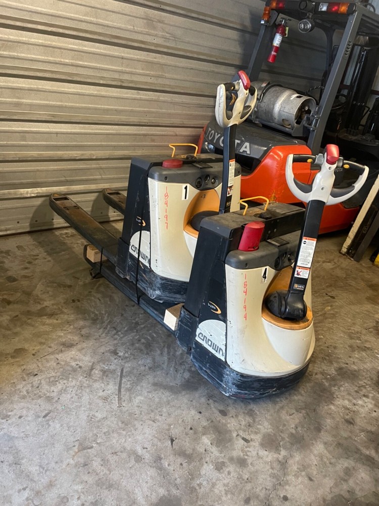 crown electric pallet jack