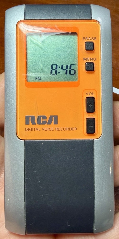 RCA digital audio recorder Model RP-5011A tested, working, flash memory 8MB 2004