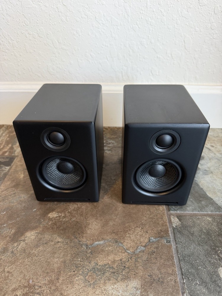 Audioengine A2+ Plus Wired Desktop Speakers - Black - NOT WORKING