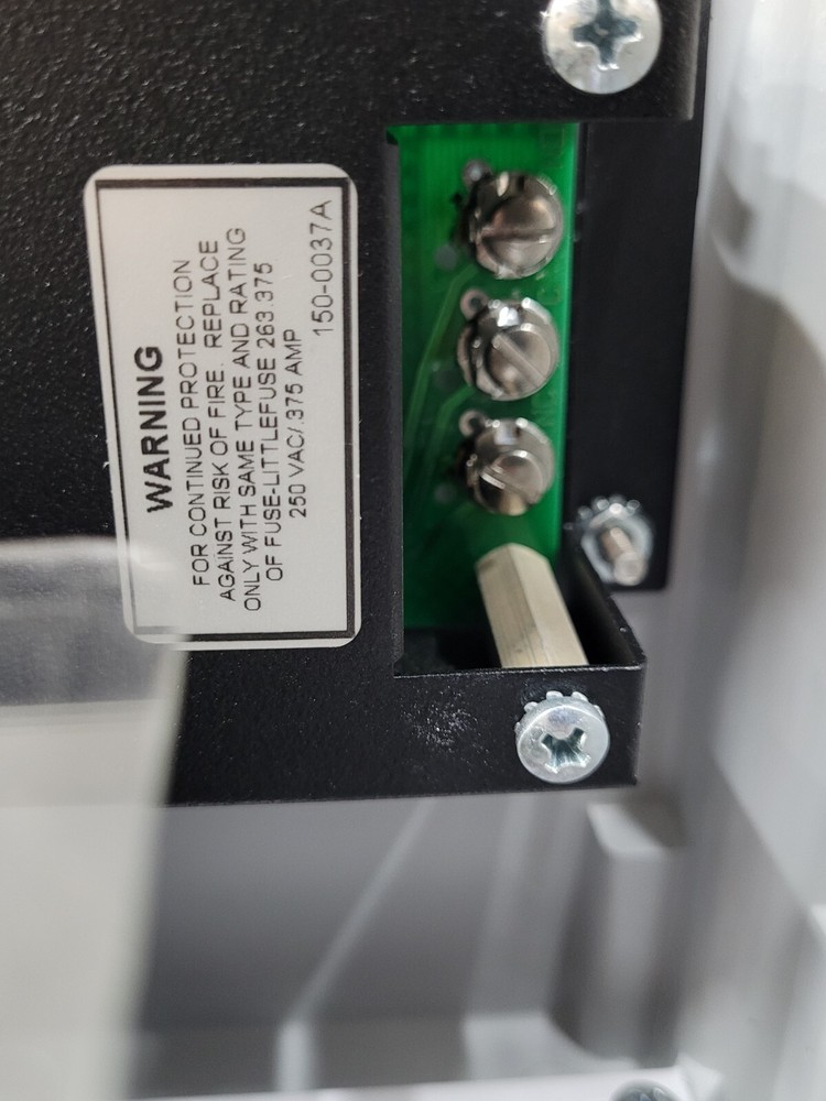 AC DATA SYSTEMS TRANSIENT VOLTAGE SURGE SUPPRESSOR 120/240 B82XSA