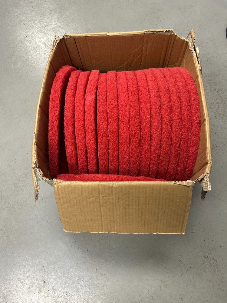 (15) 3M Red Buffer Floor Pads 5100 Low-Speed 16"