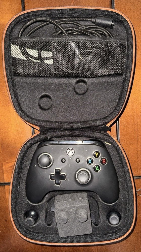Fusion USB Controller with Carrying Case, Cable, Thumbsticks, and Paddles
