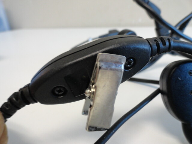 UU4: Motorola Radio Headset