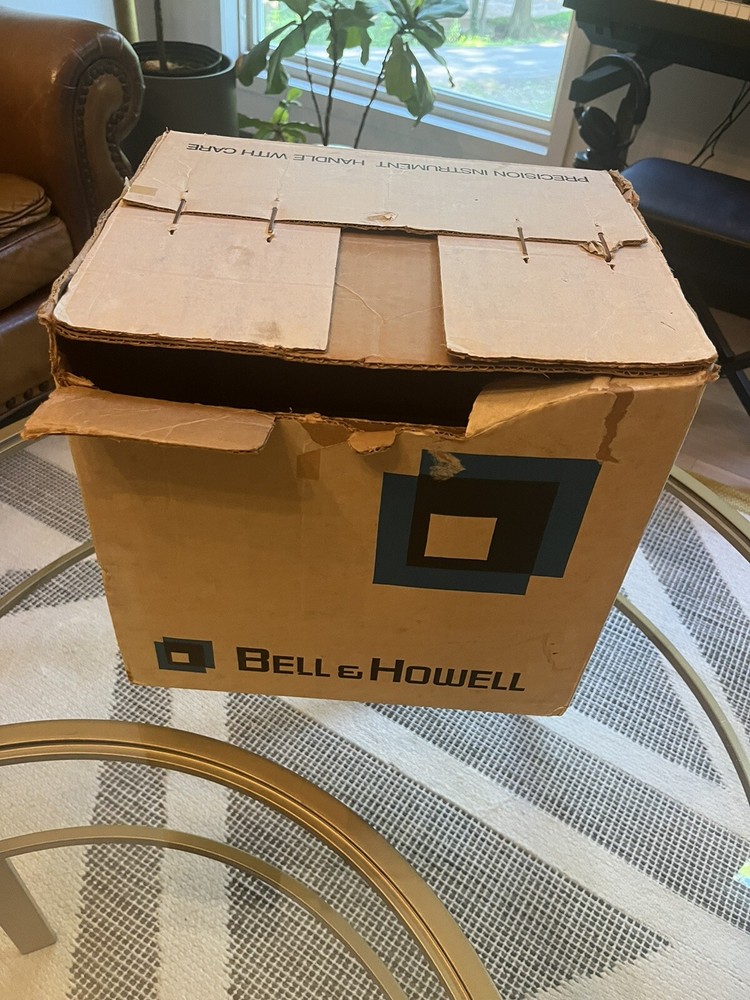 Belle & Howell 8mm Autoload Projector - Power Tested , Works