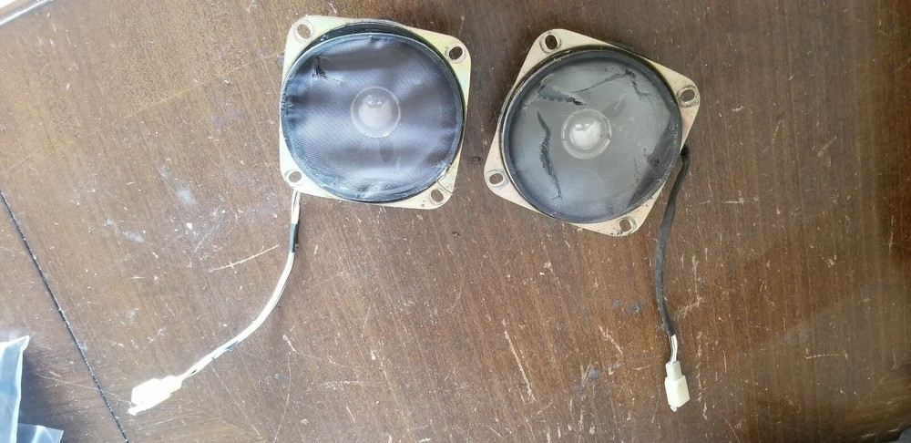 '87 Voyager Zg1200 Front Speakers