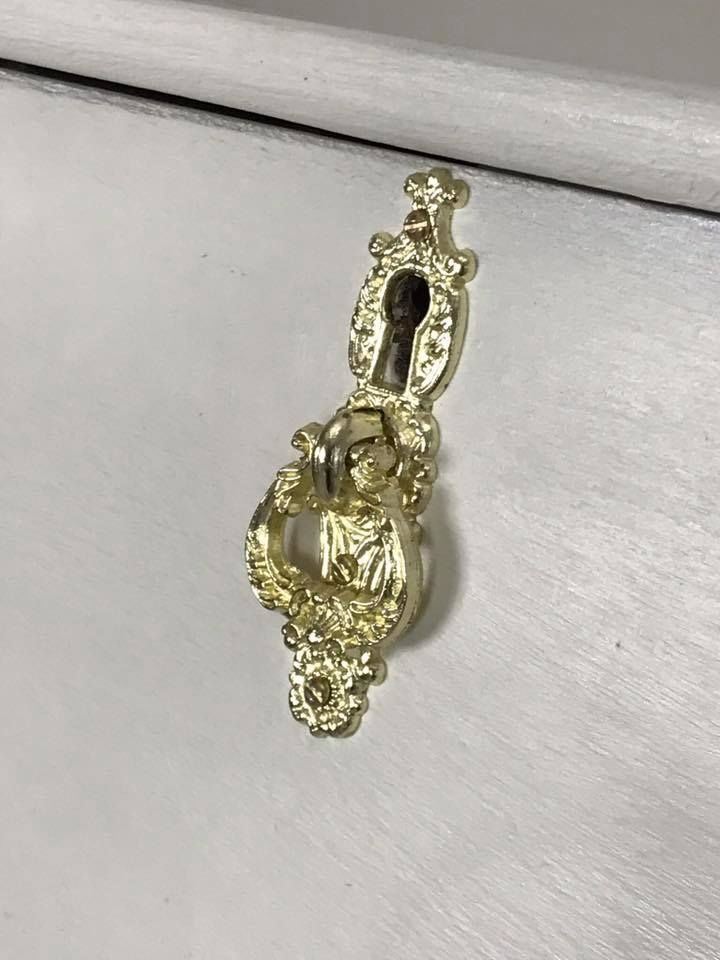 Keyhole Pull - Escutcheon in Baroque Style