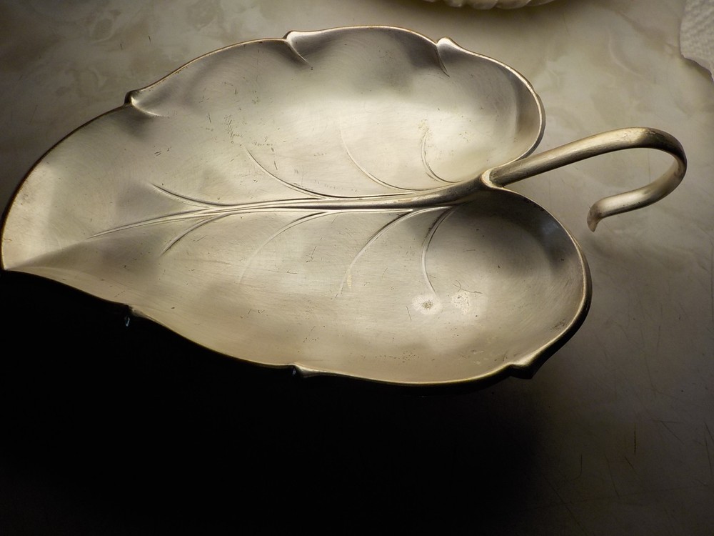 WMF Ikora Silver-plated Leaf Shaped Dish Swirl Brushed