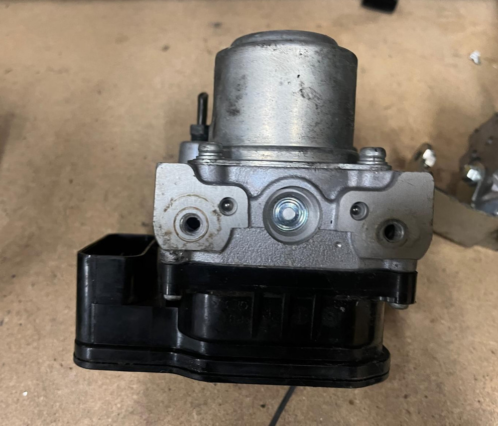 2011 Honda S-Wing ABS Pump