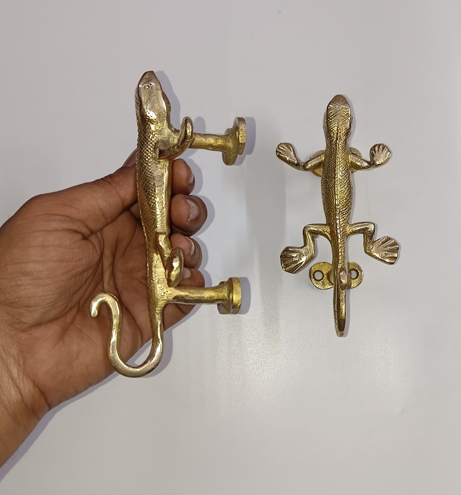 Reptile Lizard Kitchen Cabinet Pull with Hook Brass Animal Window Knob Set DM134
