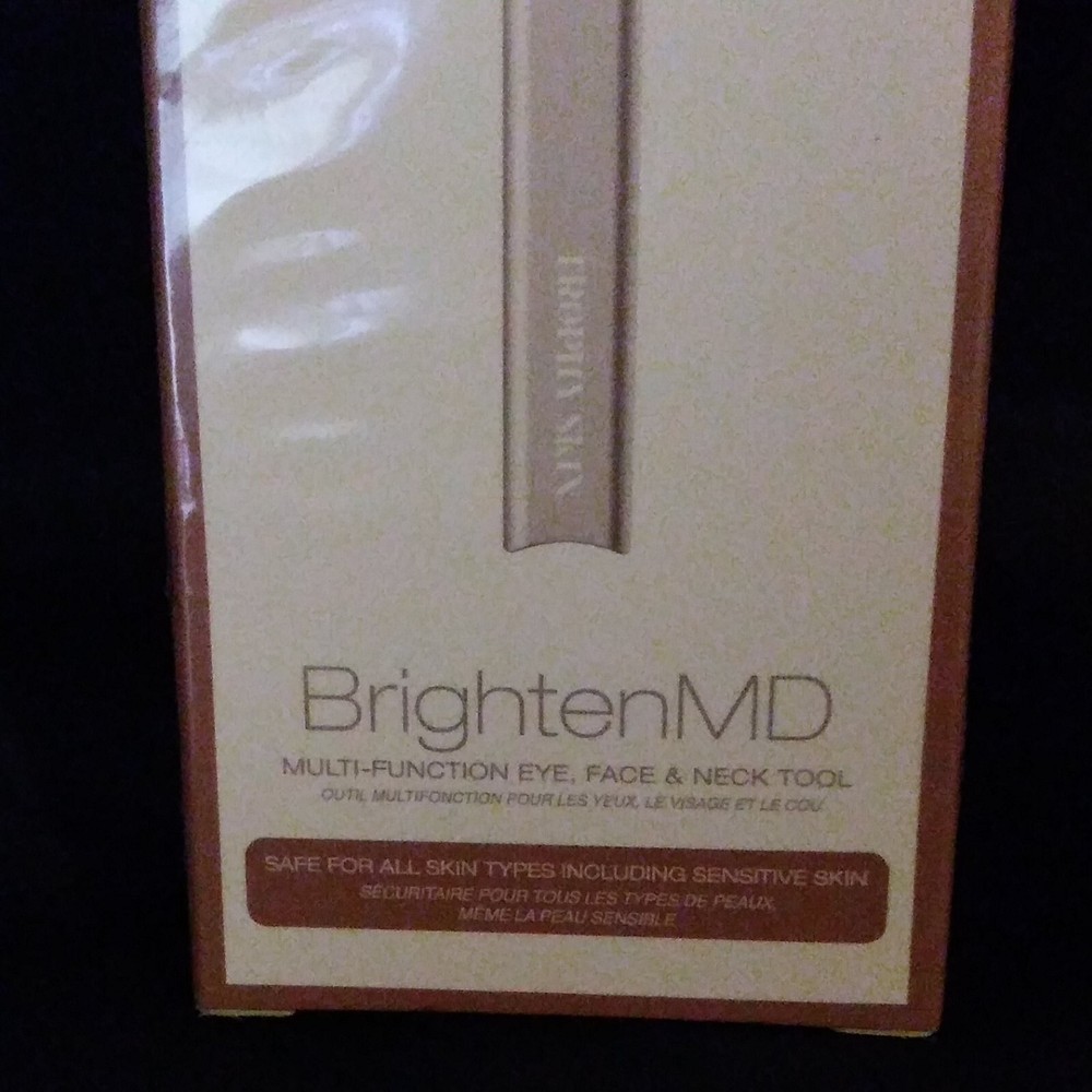 Trophy Skin Brighten MD Multi Function Eye Face & Neck Tool - NEW & Sealed