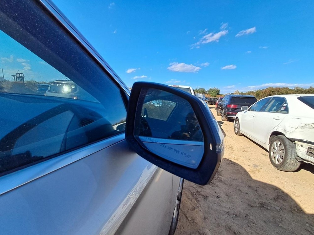 Q5 2018 Glove Box 4842904