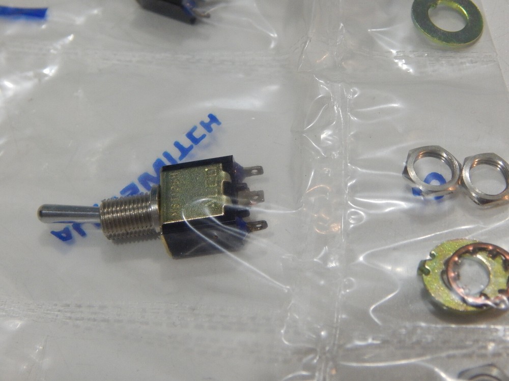 ALCO SWITCH MST105-H SPDT ON/OFF/MON TOGGLE 1/4 BUSH PANEL MOUNT