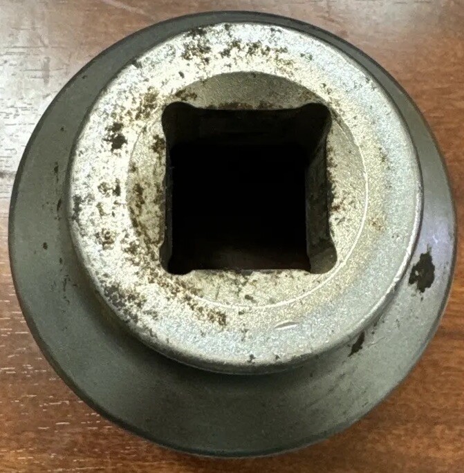 URREA 5784 SOCKET 1” Drive 12PT 2-5/8