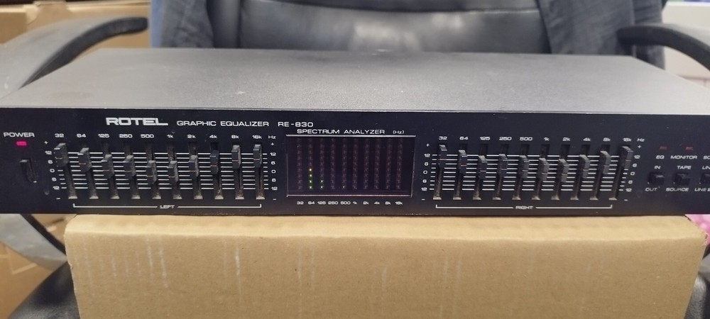 ROTEL EQUALIZER RE 830 SPECTRUM ANALYZER VINTAGE TESTED