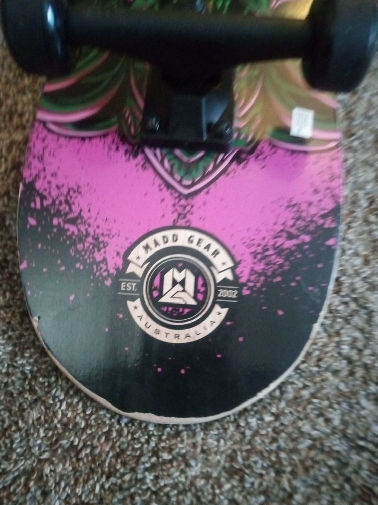 Madd Gear Australia Skateboard Pre-owned