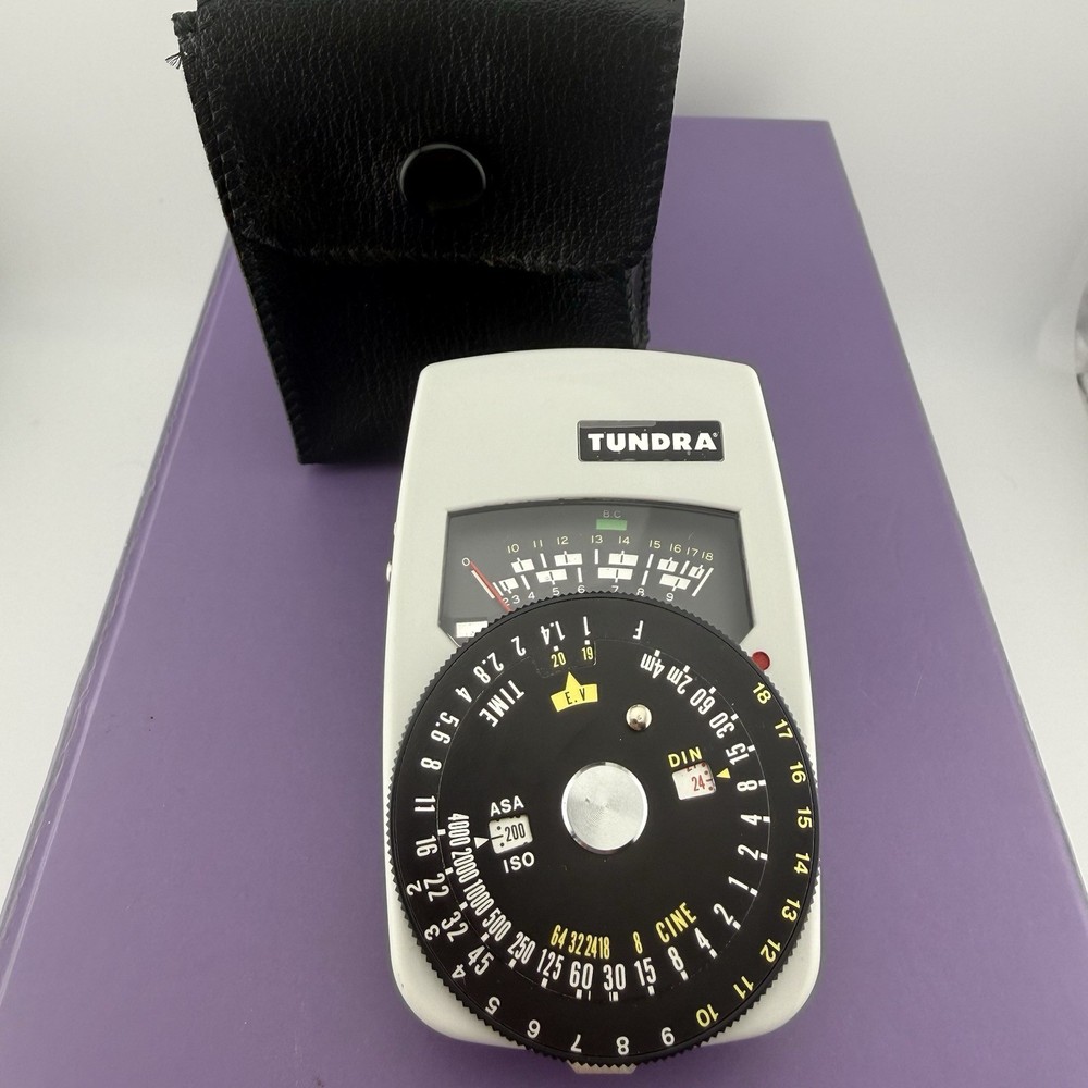 Tundra CdS Exposure Meter Model D-3 W/Case