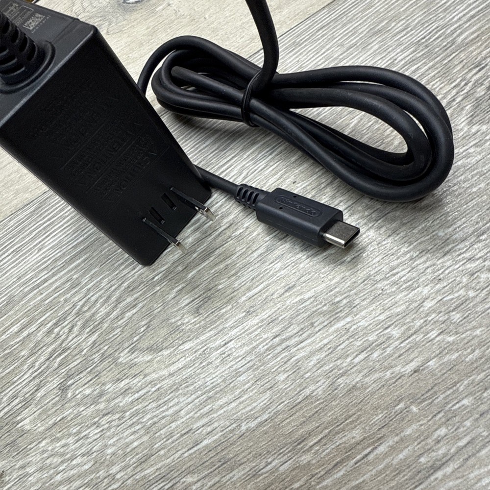 Nintendo Switch AC Adapter Charger - NEW
