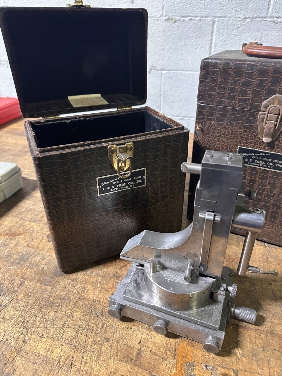 J & S RADIUS DRESSER