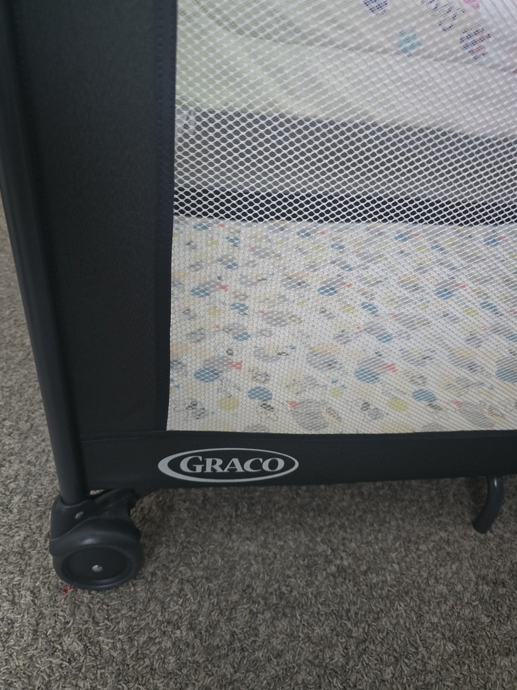 Graco Play Yard - Black (9G07CVL)