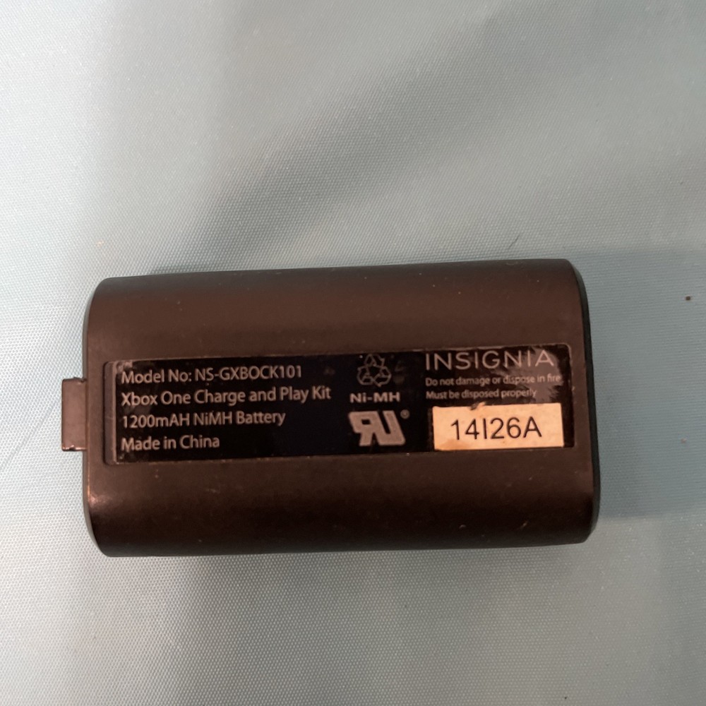 Insignia Xbox One Replacement Battery Pack for Xbox One Controller