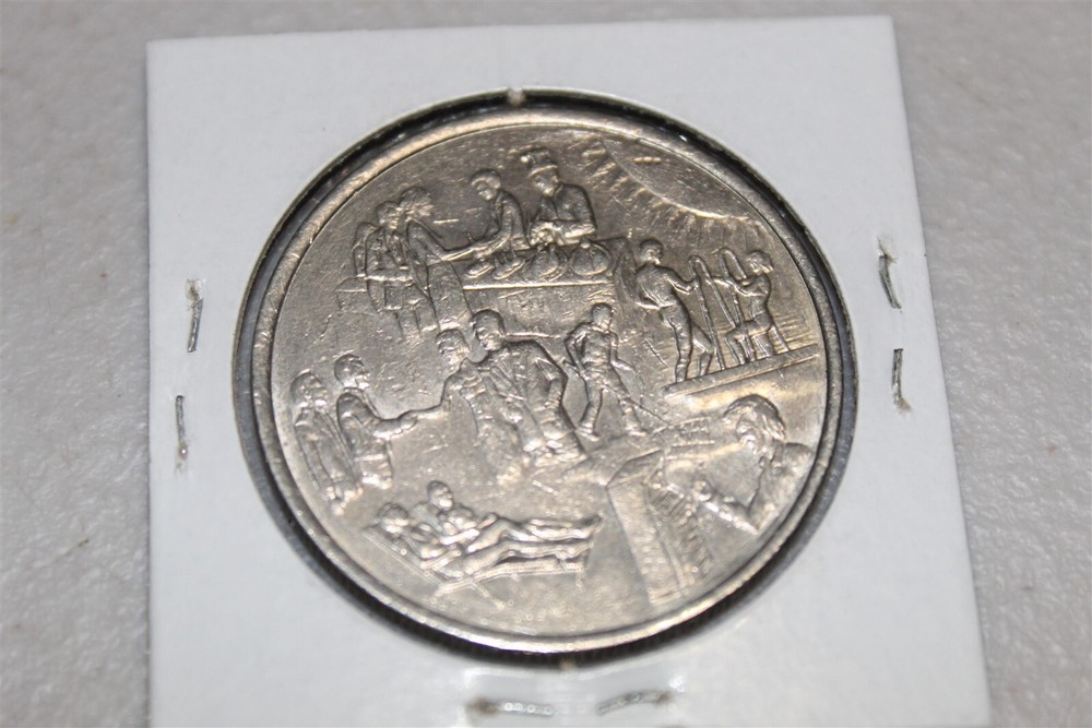 SHIPBOARD OCEAN LINER GAMING CHIP / MEDAL
