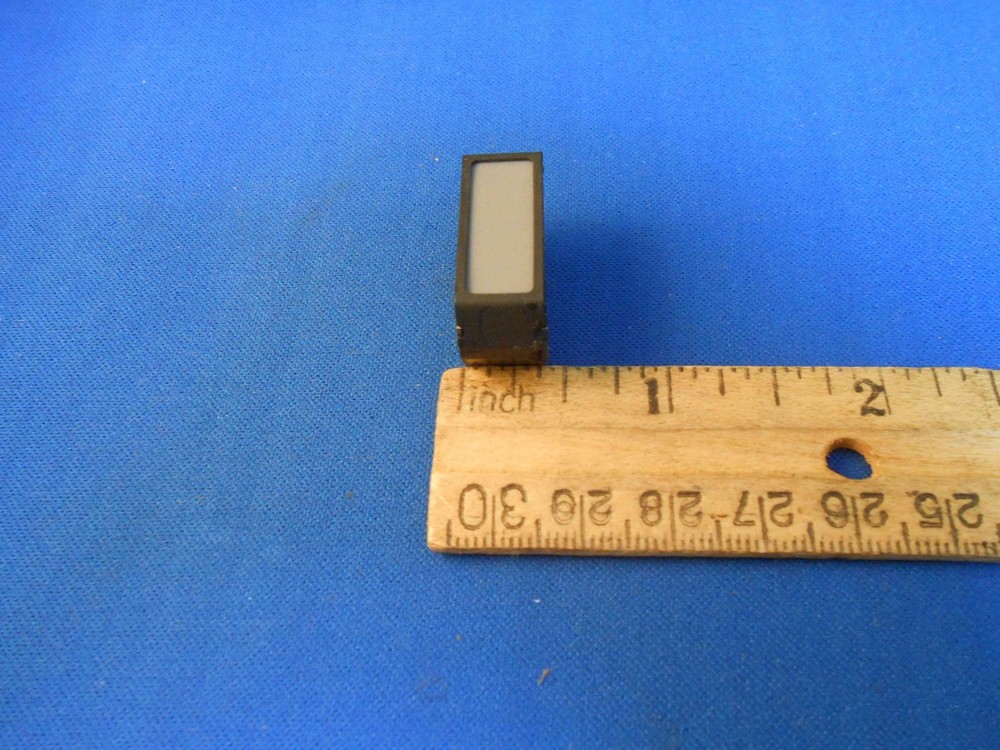 M22885/93-DAA14J MICRO SWITCH LIGHT IND. SHOCK & VIBRATION RESISTANT NOS