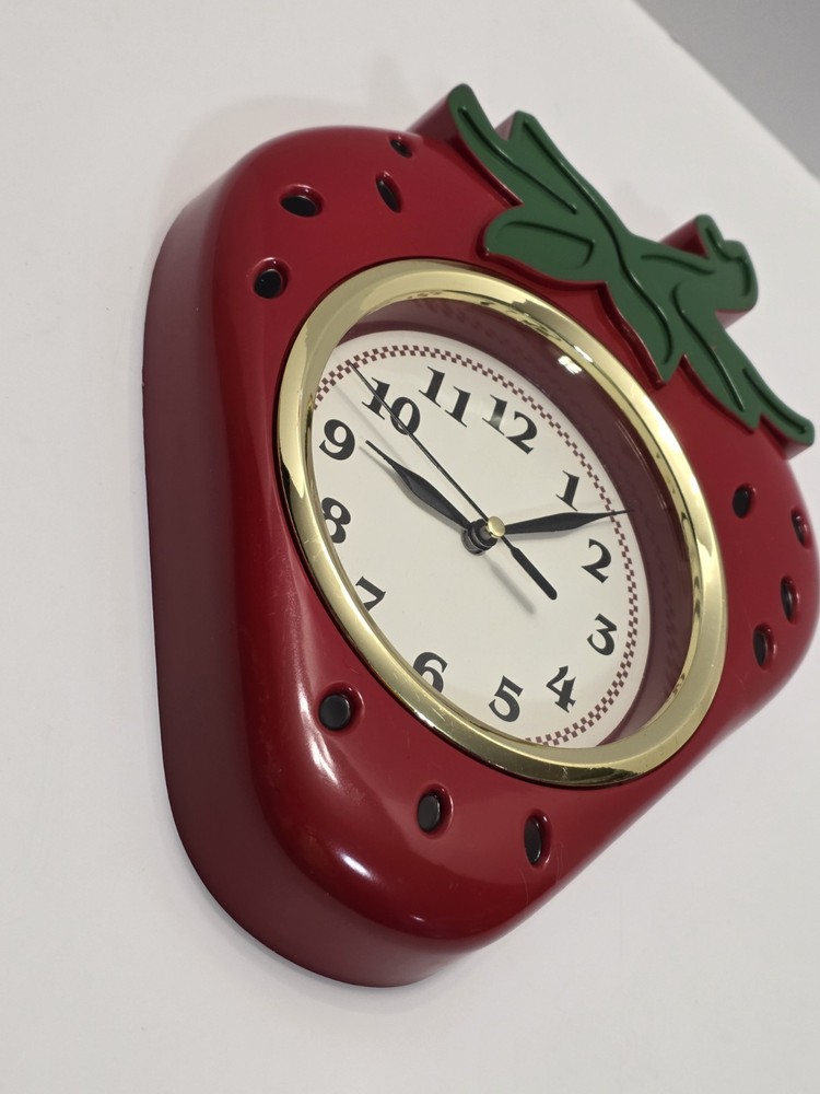 Vintage Decorative Strawberry Shaped Plastic Analog Wall Clock (Tested/Working)