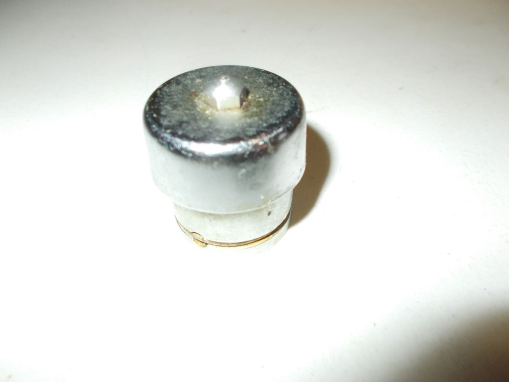 Universal pressure cooker valve