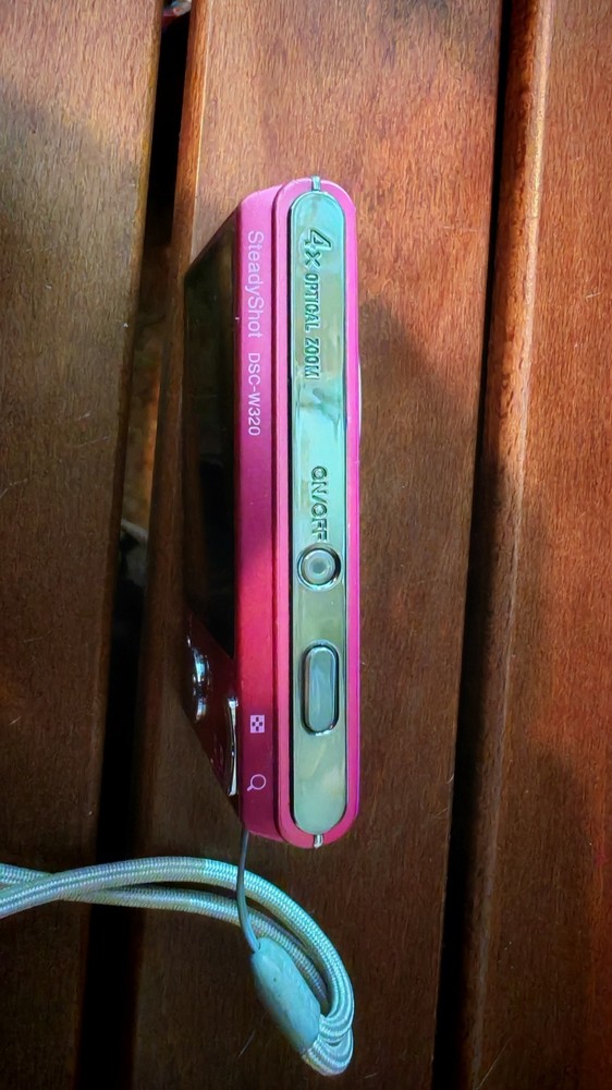 Sony Cyber-Shot DSC-W320 Camera