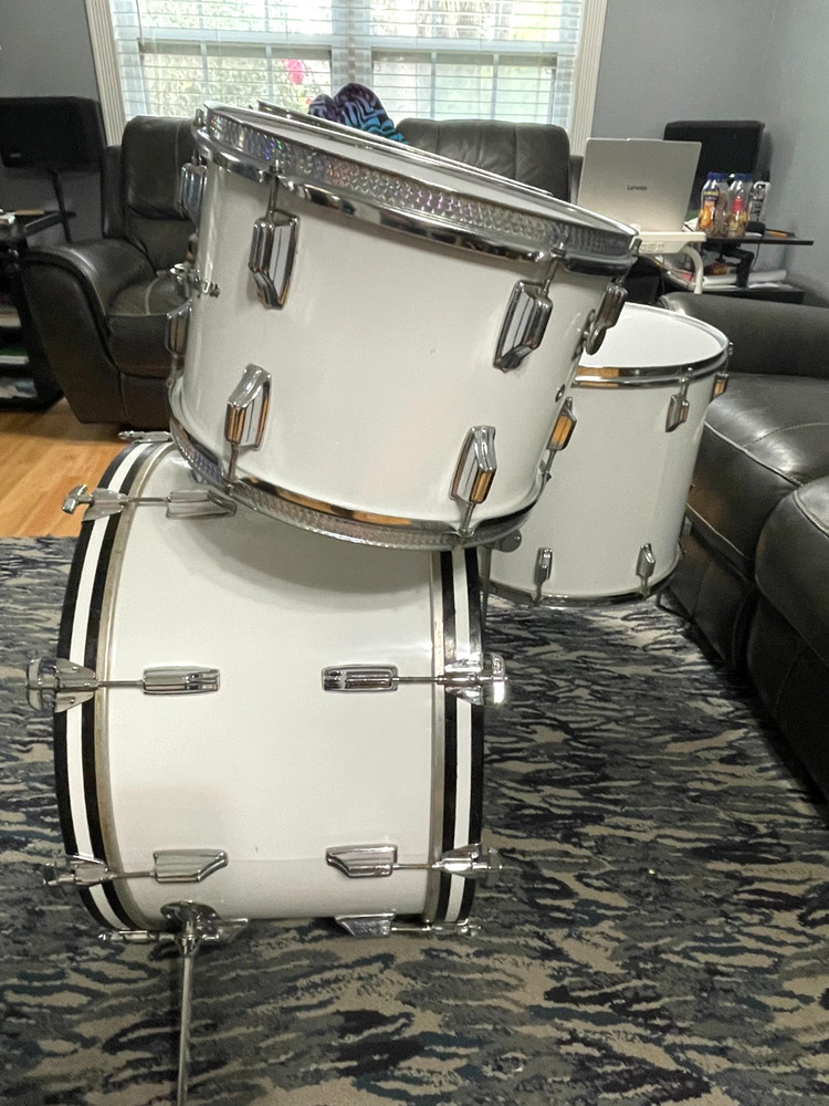 Rogers 70's Script Badge 4pc Drum Set Very Nice White