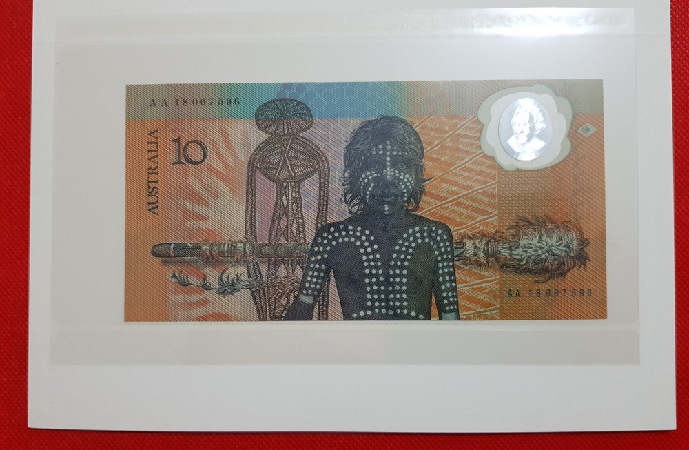 1988 AUSTRALIAN $10 FRASER/JOHNSTON FIRST POLYMER NOTE FOLDER AA 18 067 596
