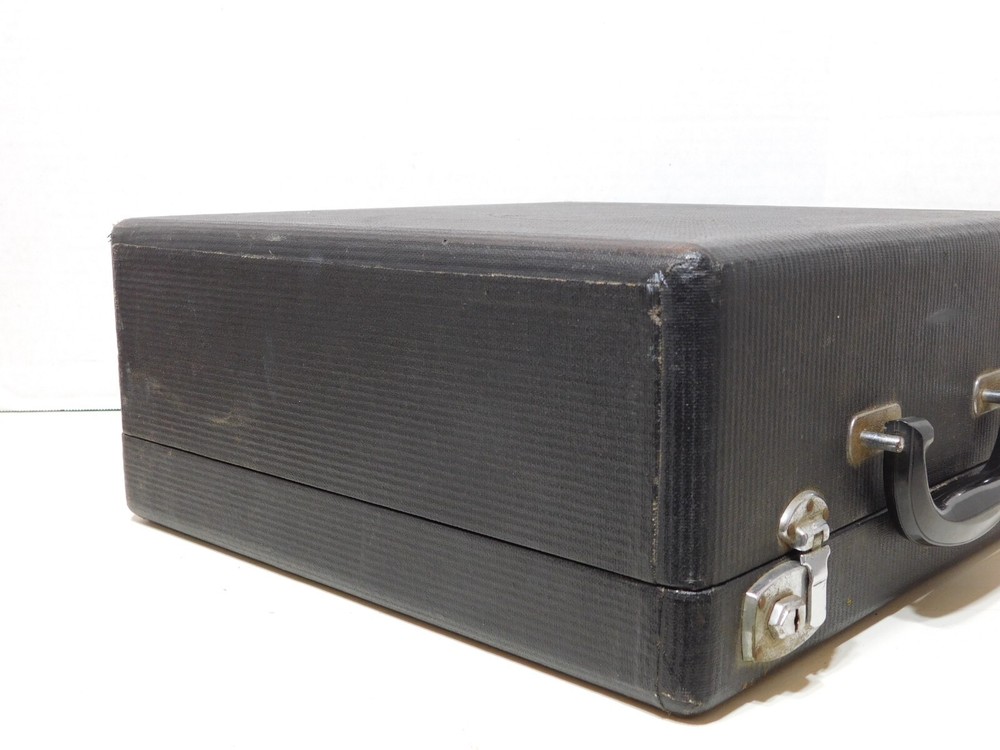 1947 Smith-Corona Sterling 4A Typewriter w/ Case