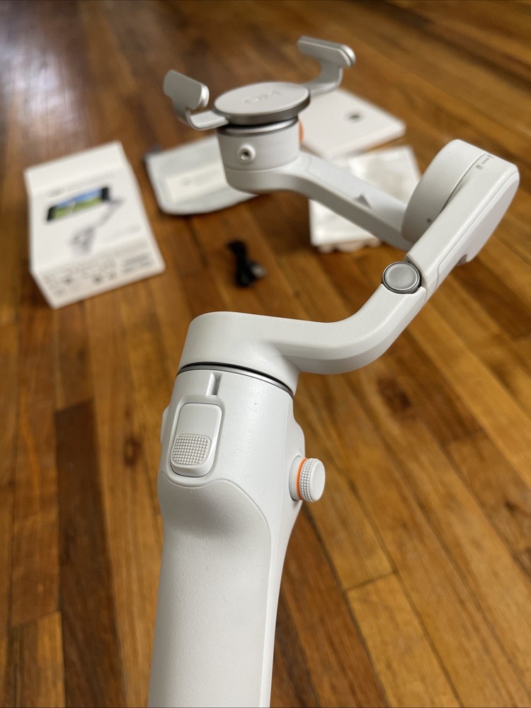 DJI Osmo Mobile 6 Gimbal Stabilizer smartphone base tripod cable Platinum Gray