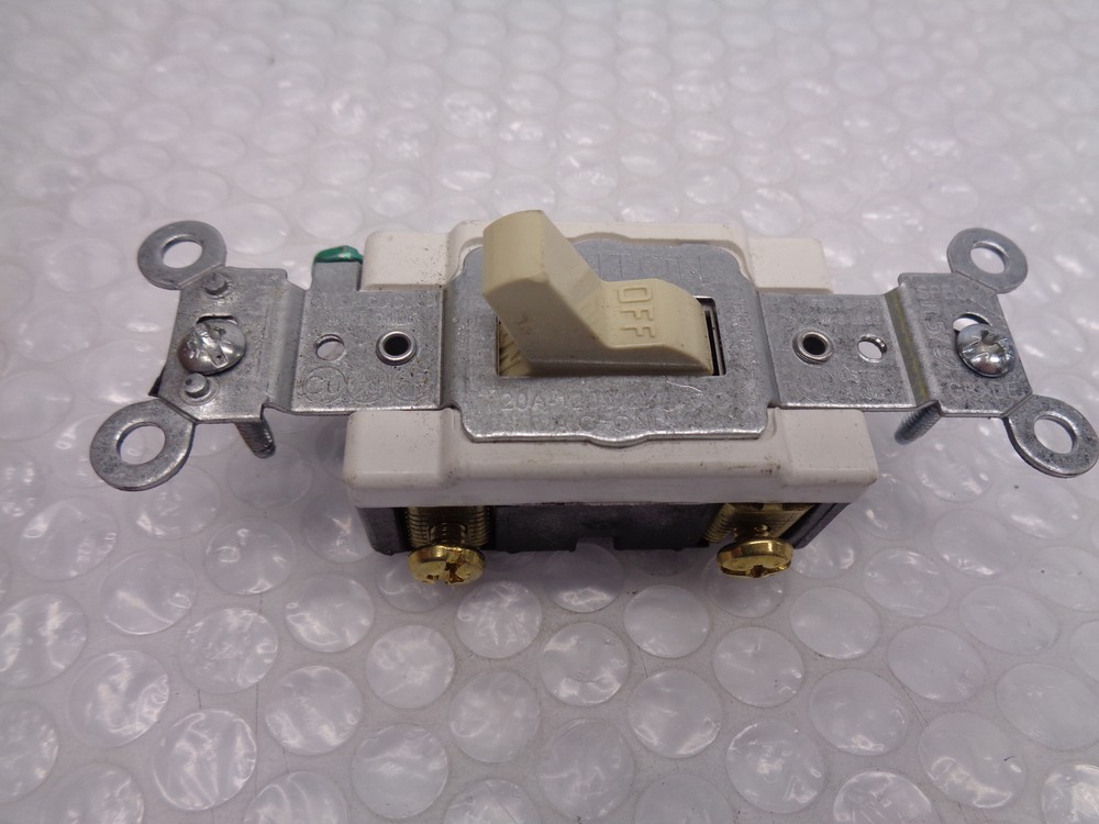 LEVITON IL57S2 SWITCH NSNP