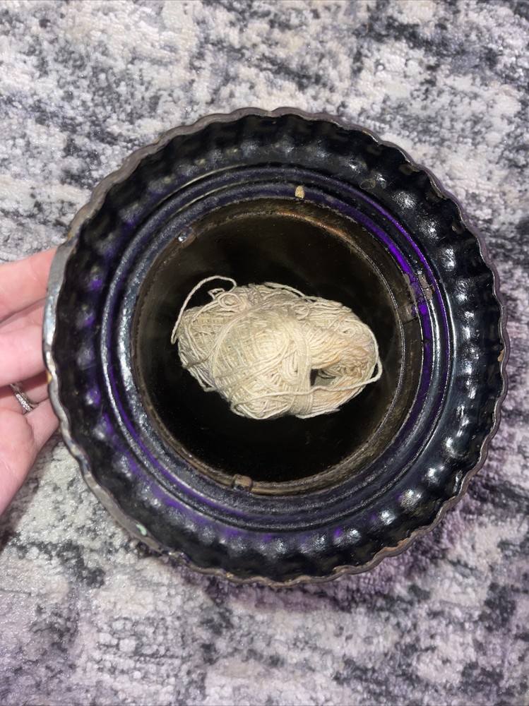 yarn holder vintage