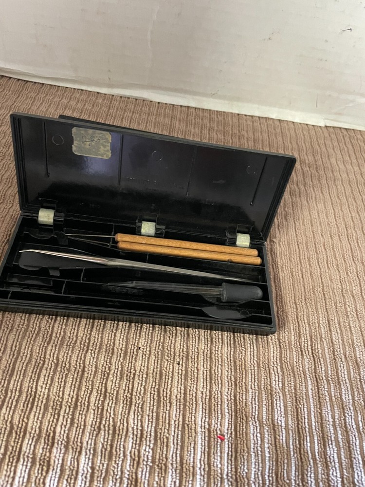 MIB Hamilton Bell Dissecting Lit