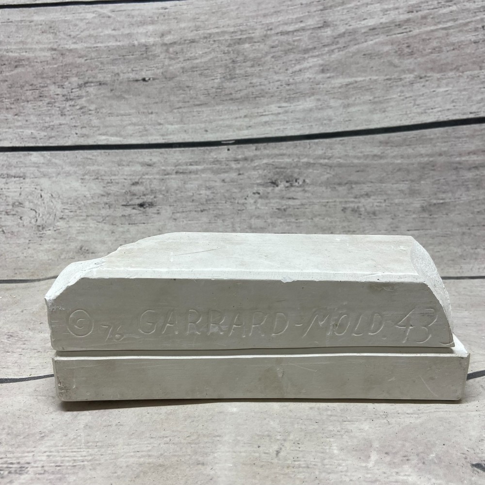 Vintage 1976 Garrard Mold Ceramic Casting Mold Macrame Beads #433
