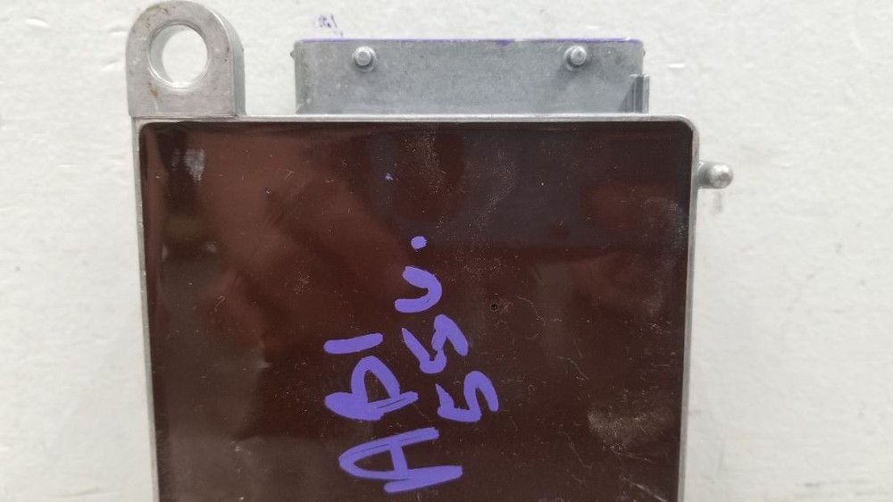 05 CHEVY CORVETTE SRS RESTRAINT CONTROL MODULE 10302874