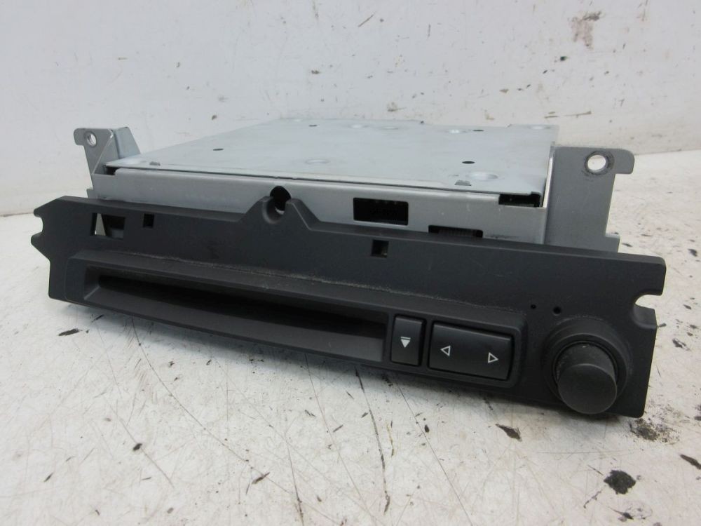 Compatible Radio/CD System for BMW 5 Touring (E61)
