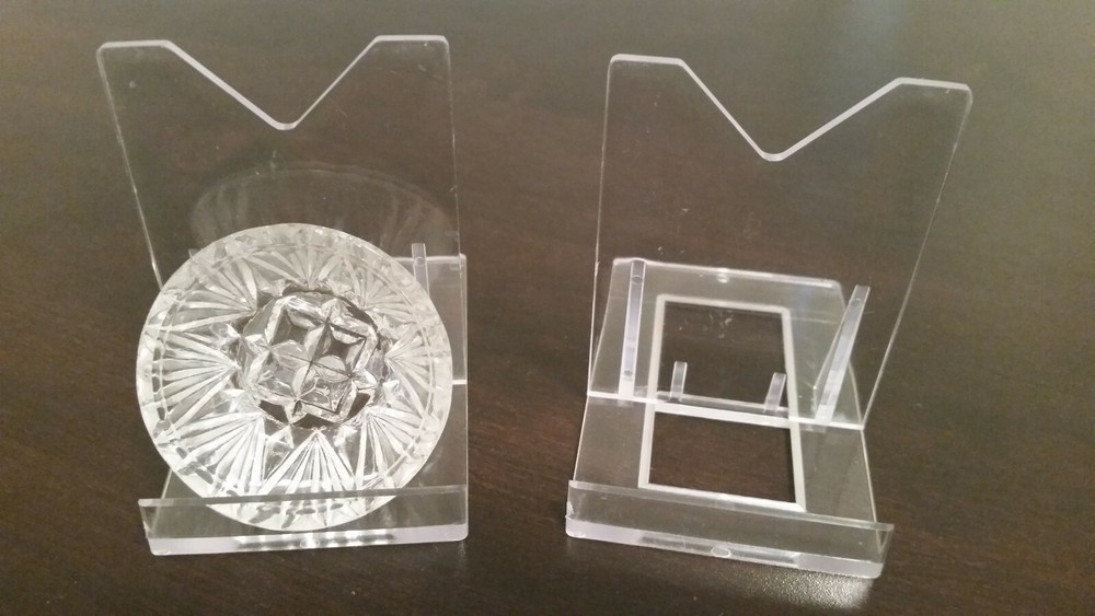 *20 Adjustable 3-1/8" Display Stand Easel Book Blotters Bottle Caps Pinbacks